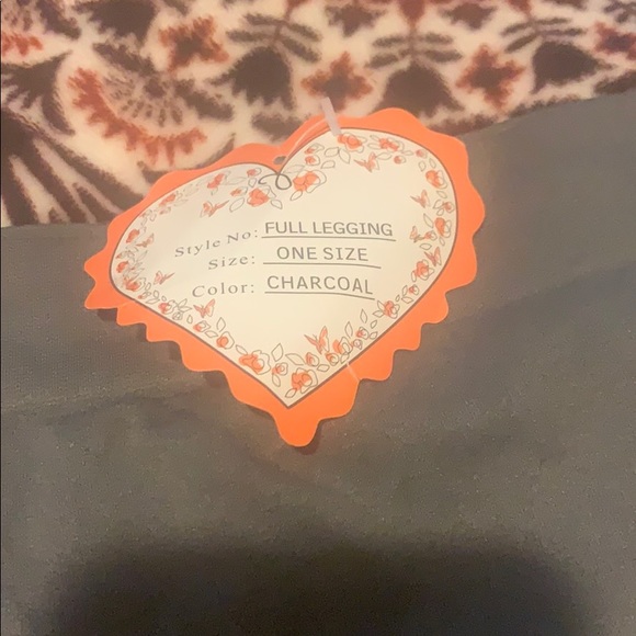 Leggings - Picture 2 of 3